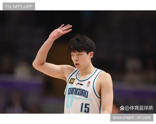 杨瀚森洛杉矶特训期间携女友现身网友偶遇两人甜蜜同行 杨瀚森洛杉矶特训期间携女友现身网友偶遇两人甜蜜同行